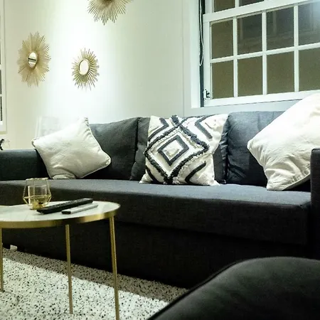 Alfama Riverside Apartment