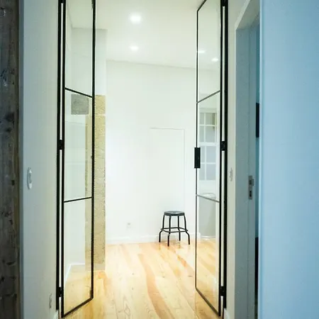 Alfama Riverside Apartment
